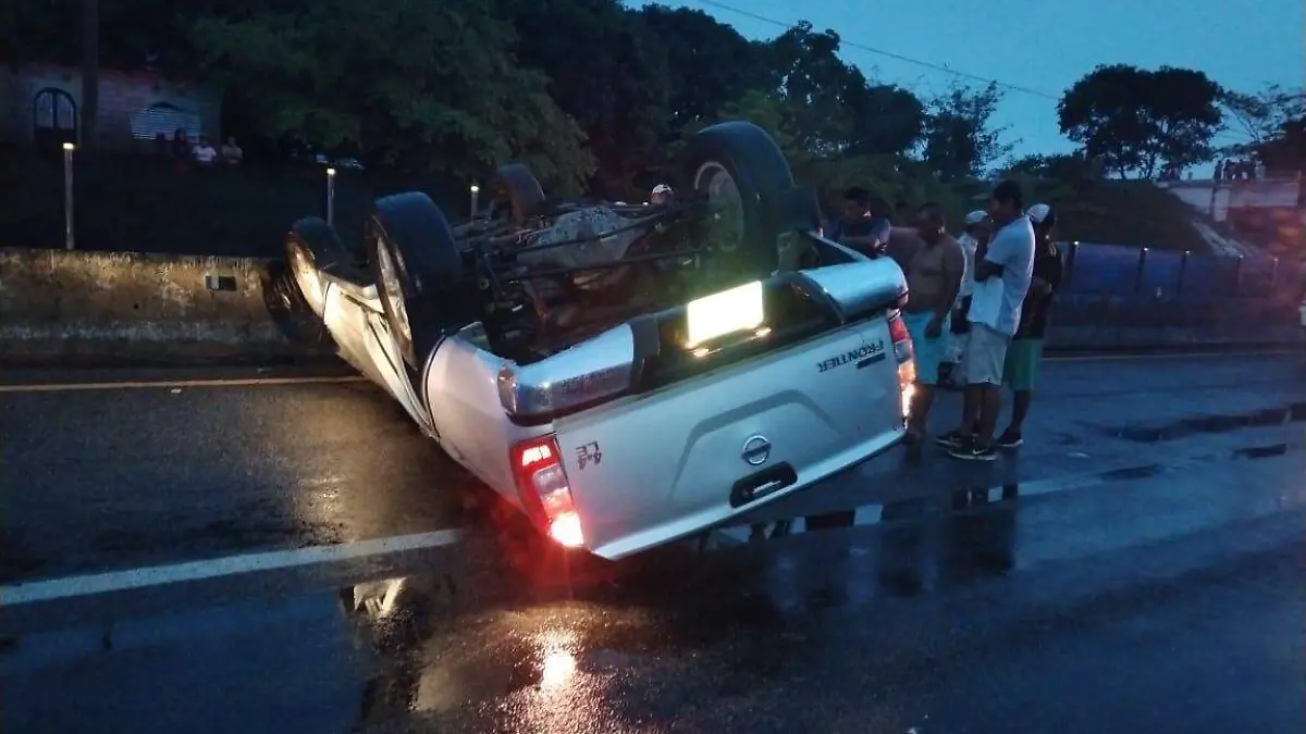 lesionados en volcadura