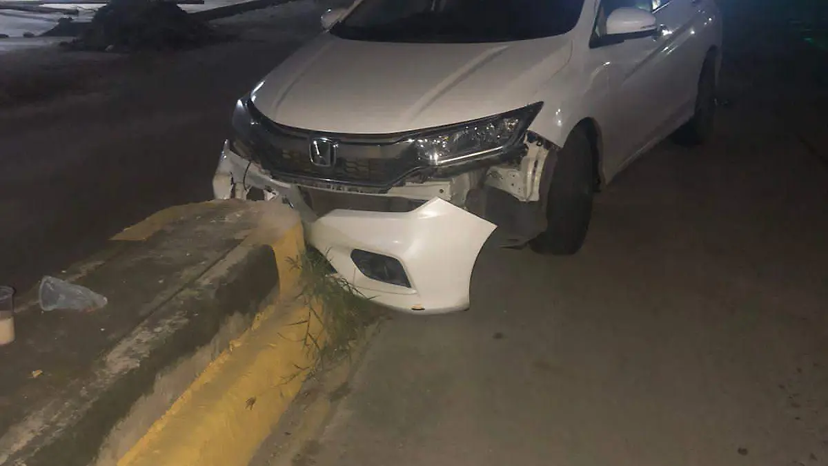 vehiculo abandonado