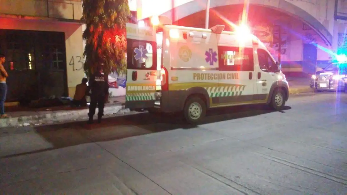 Herido borrachos pelea