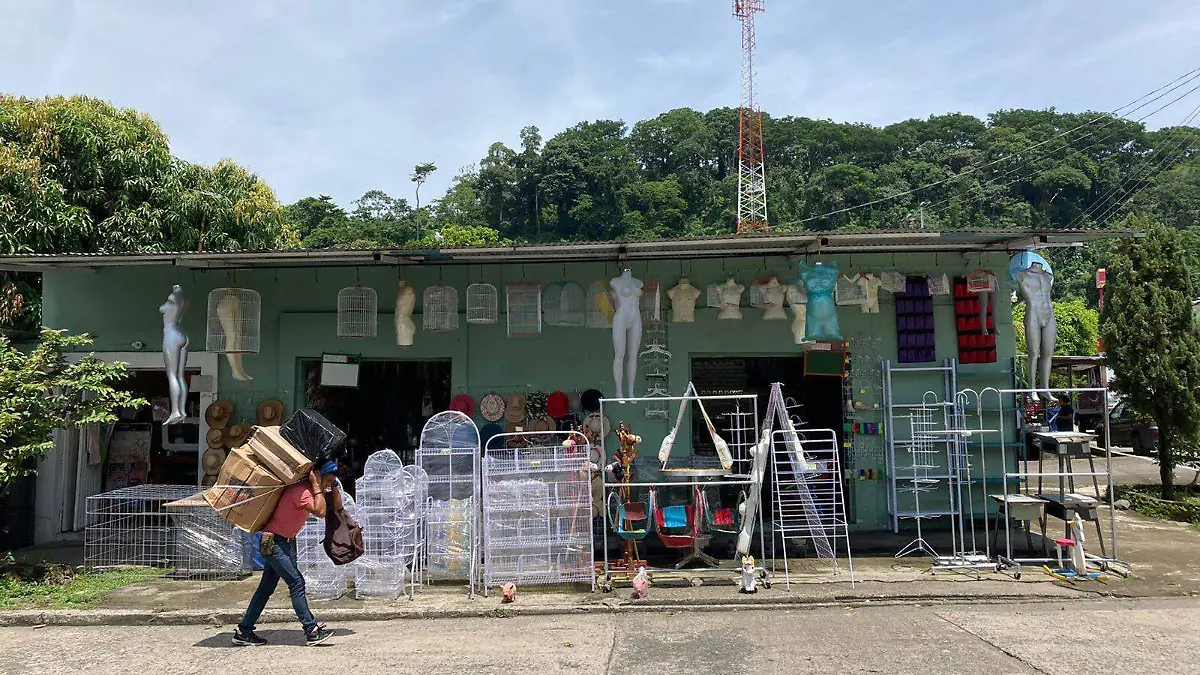abandonan mercancia 1