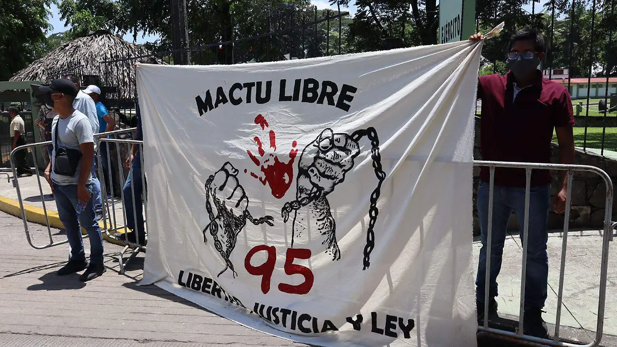 amlo en la 36 zona militar 2