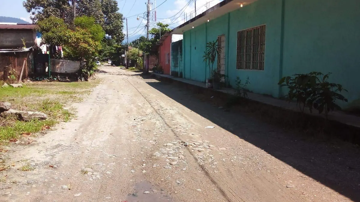 exigen pavimentación de calle 2 