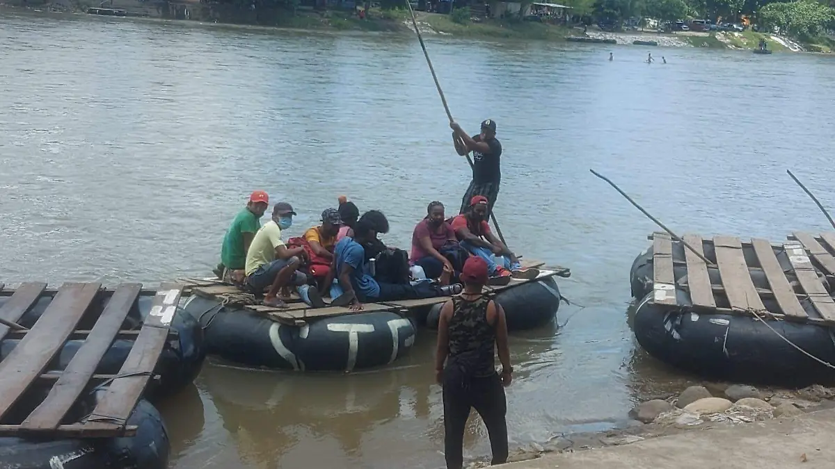 siguen llegando haitianos en balsas 2