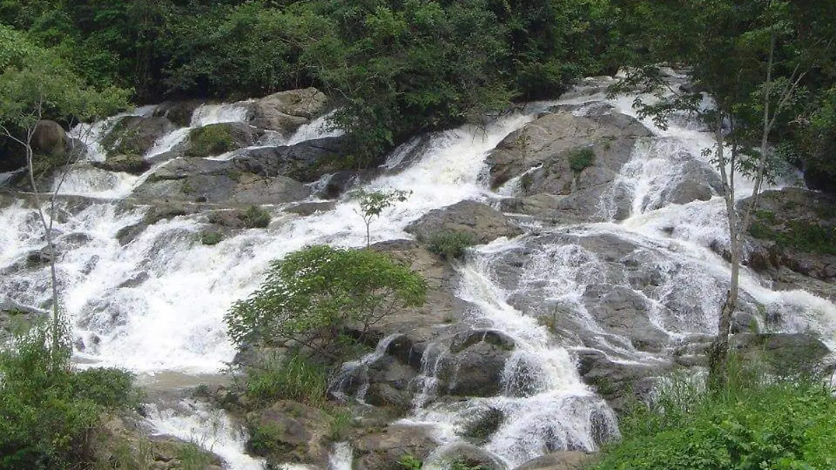 cascada1