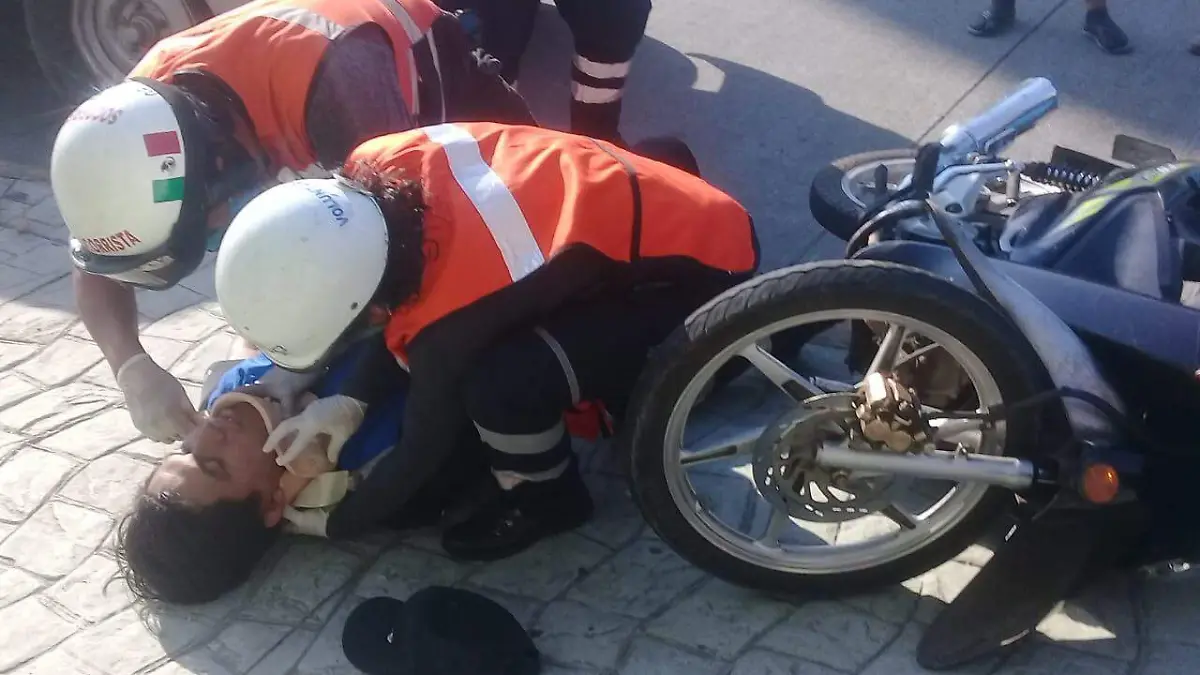 motociclista, moto, auxilio