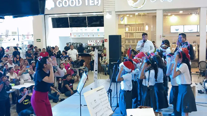 Navidad en plaza Galerías Tapachula