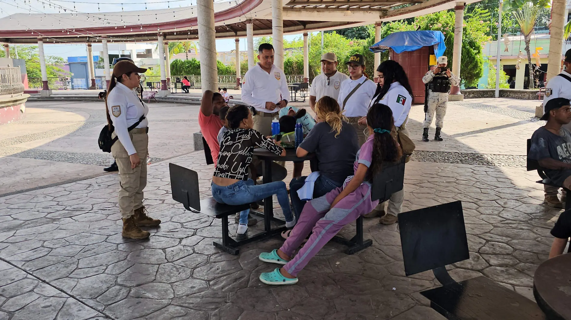 Migrantes en el Parque Bicentenario Tapachula 