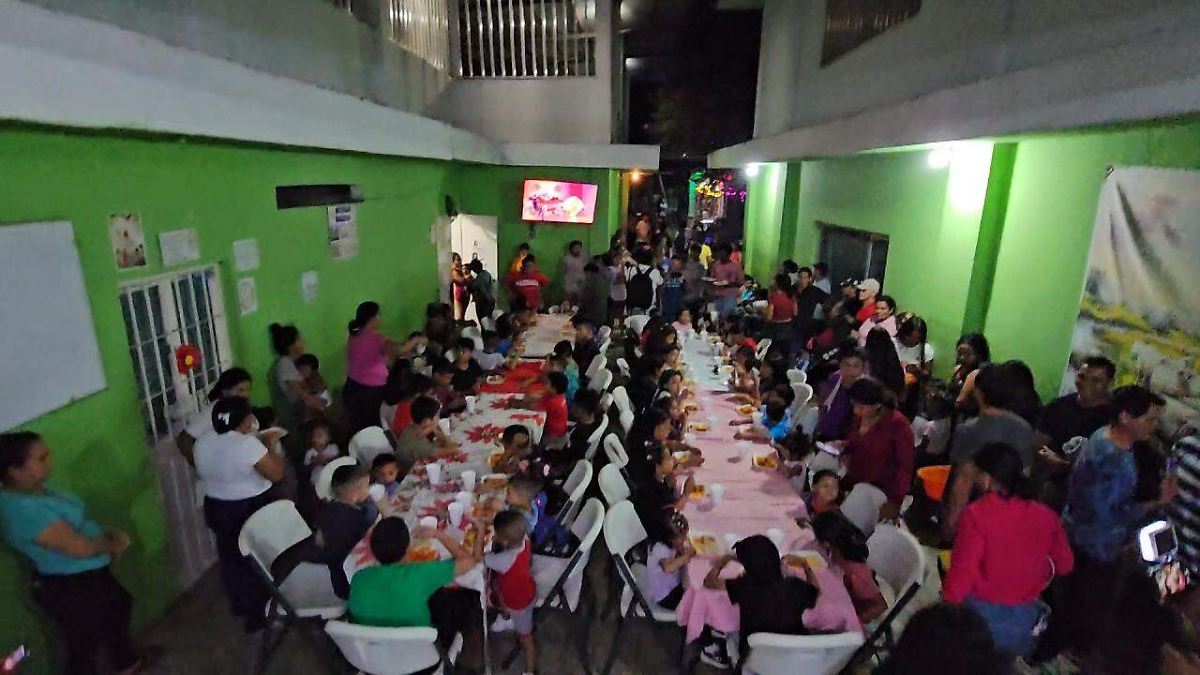 Cena de Navidad en el albergue “Jesús el Buen Pastor” brinda esperanza a migrantes - Diario del Sur | Noticias Locales, Policiacas, sobre México, Chiapas y el Mundo