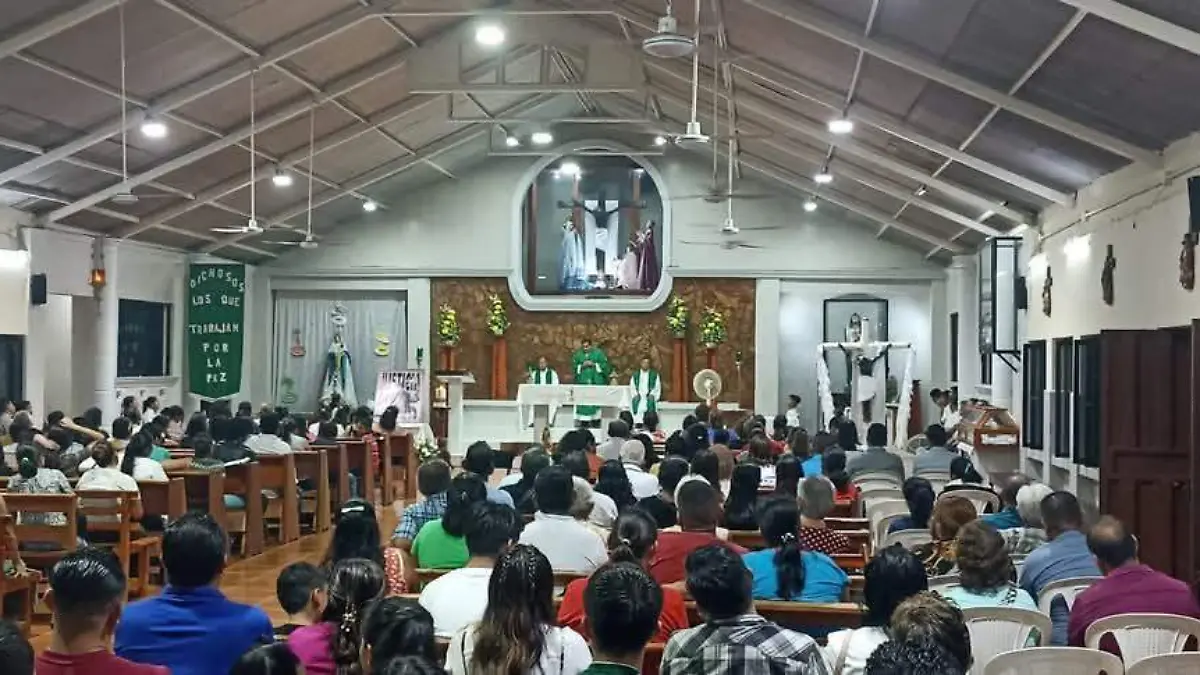 Misa iglesia señor de Esquipulas 