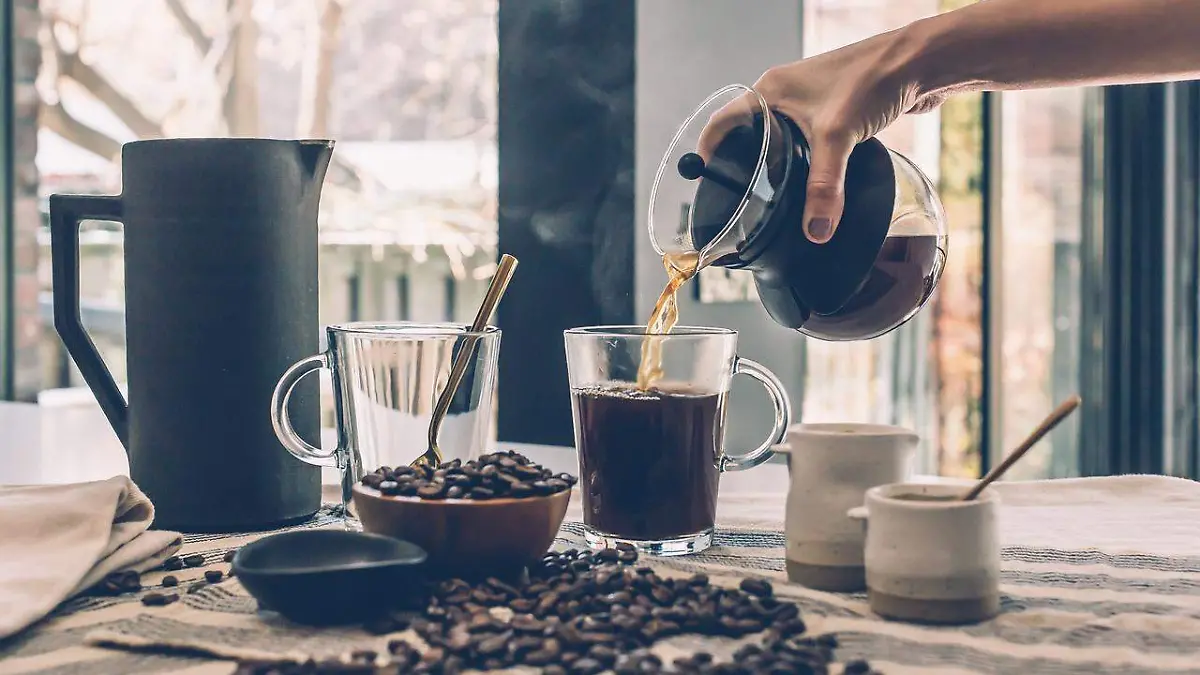 café en la mesa