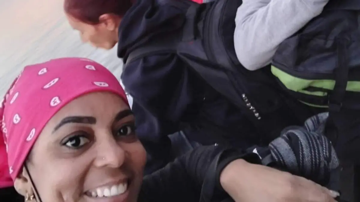 MEILING Y SAMEI, EN LA LANCHA