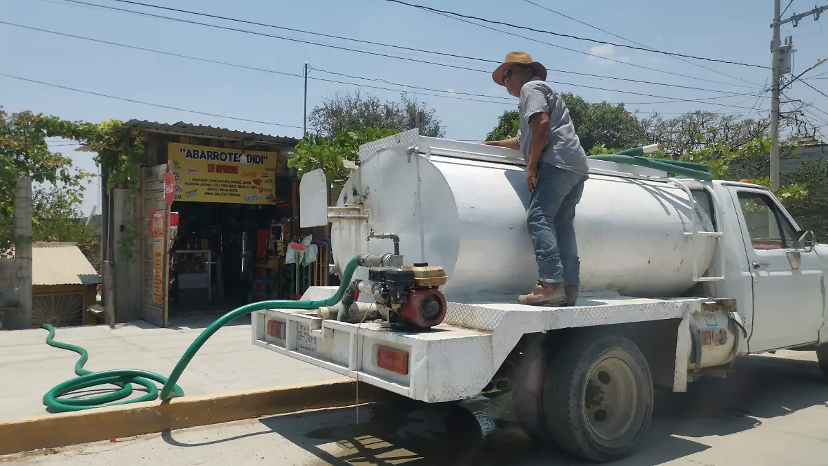 TUXTLA SIN AGUA
