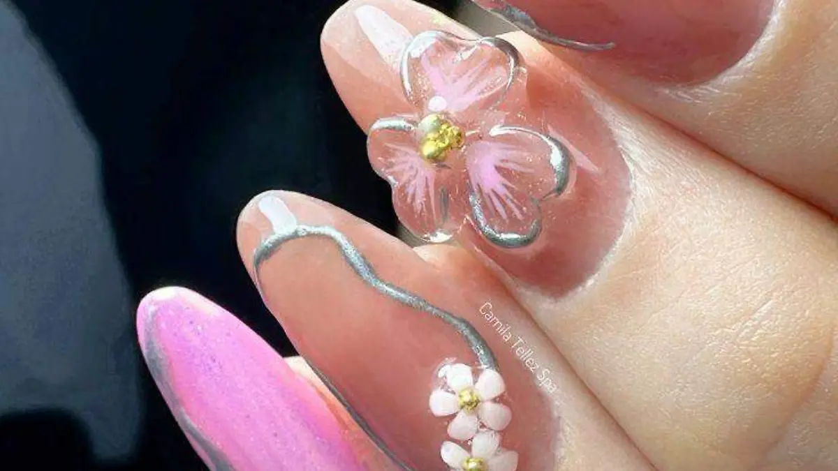Uñas flores 3D