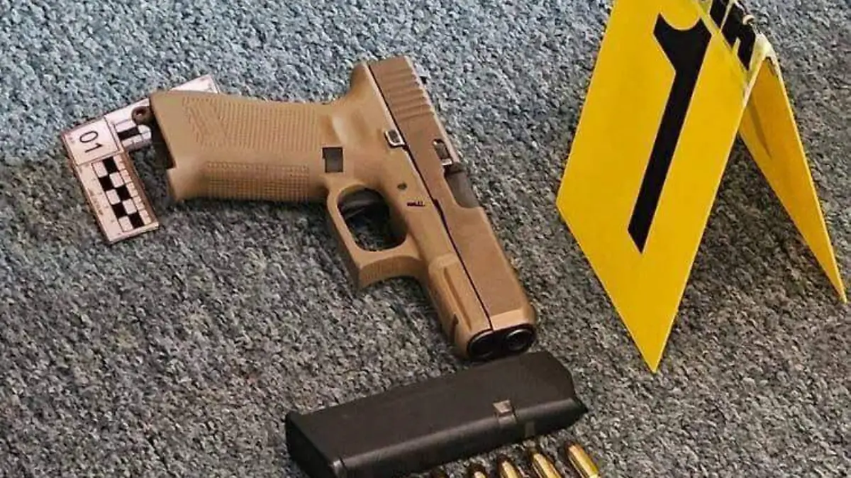 Pistola en la habitación 