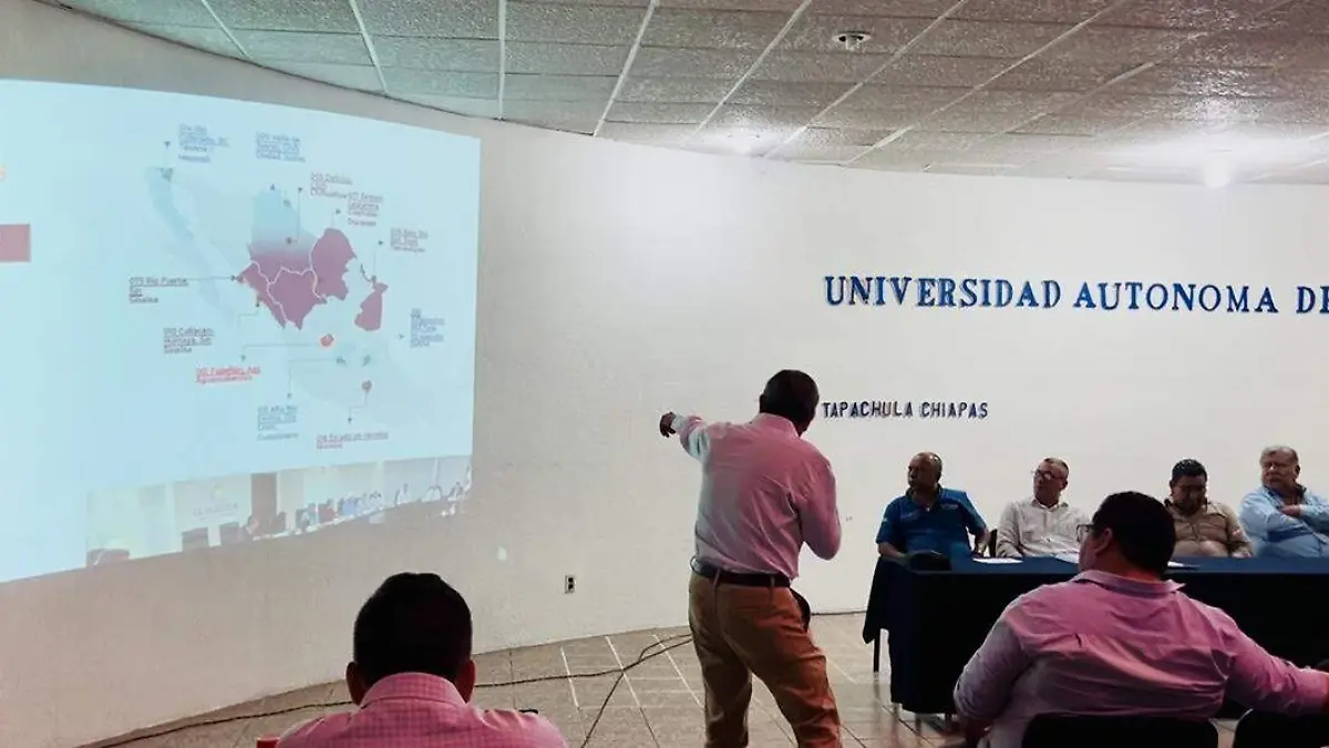 conferencia proyectos hídricos