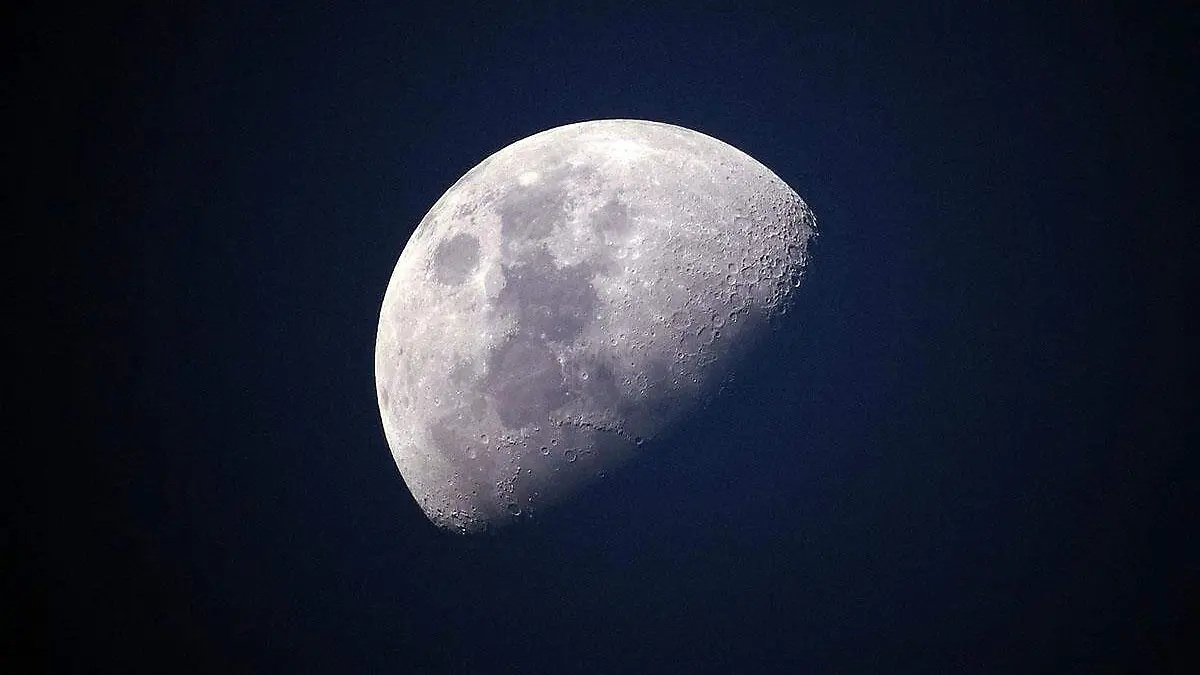 Luna