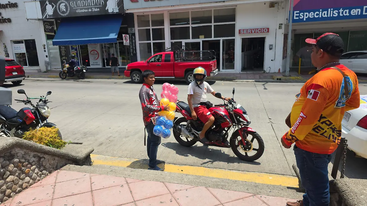 Grupos de mandaditos de Tapachula recolectan de juguetes 