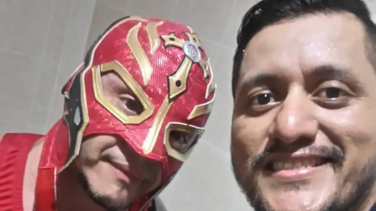 Adrián Romero: cuadrilátero profesional”2