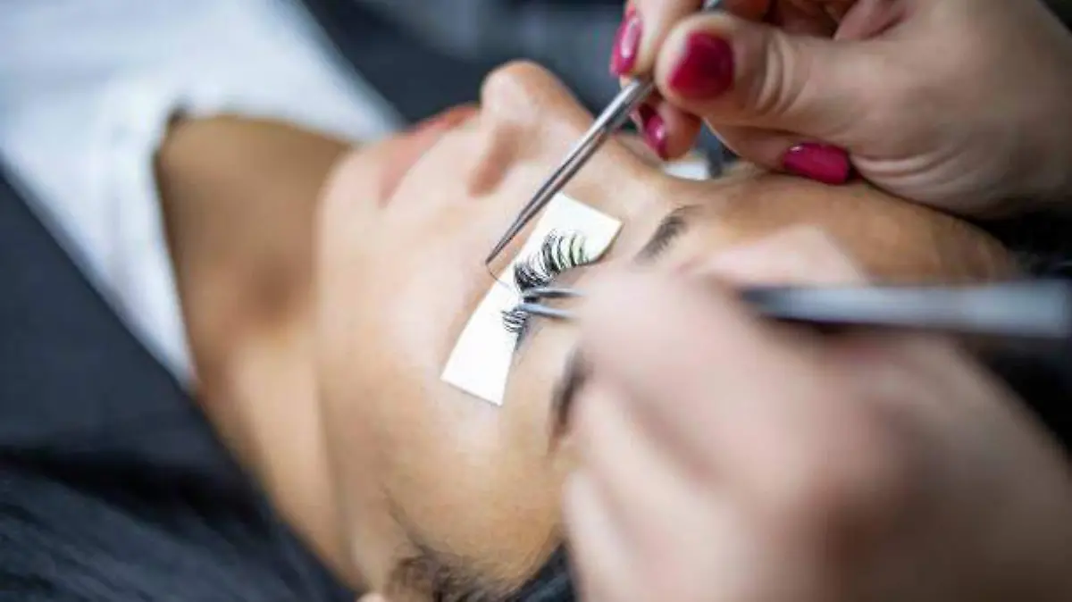 extensiones de pestañas