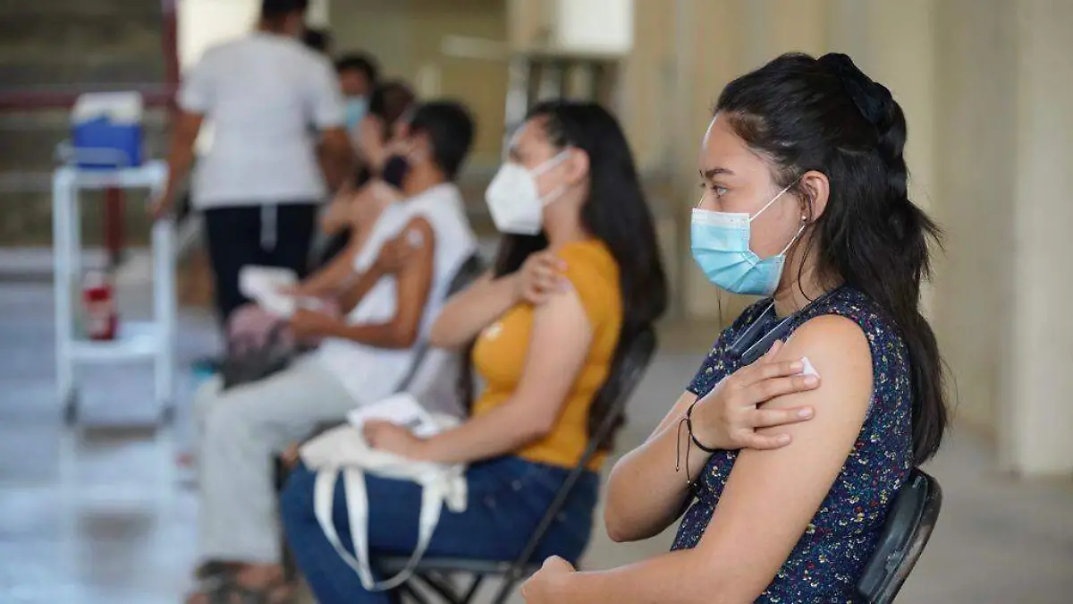 vacunación jóvenes