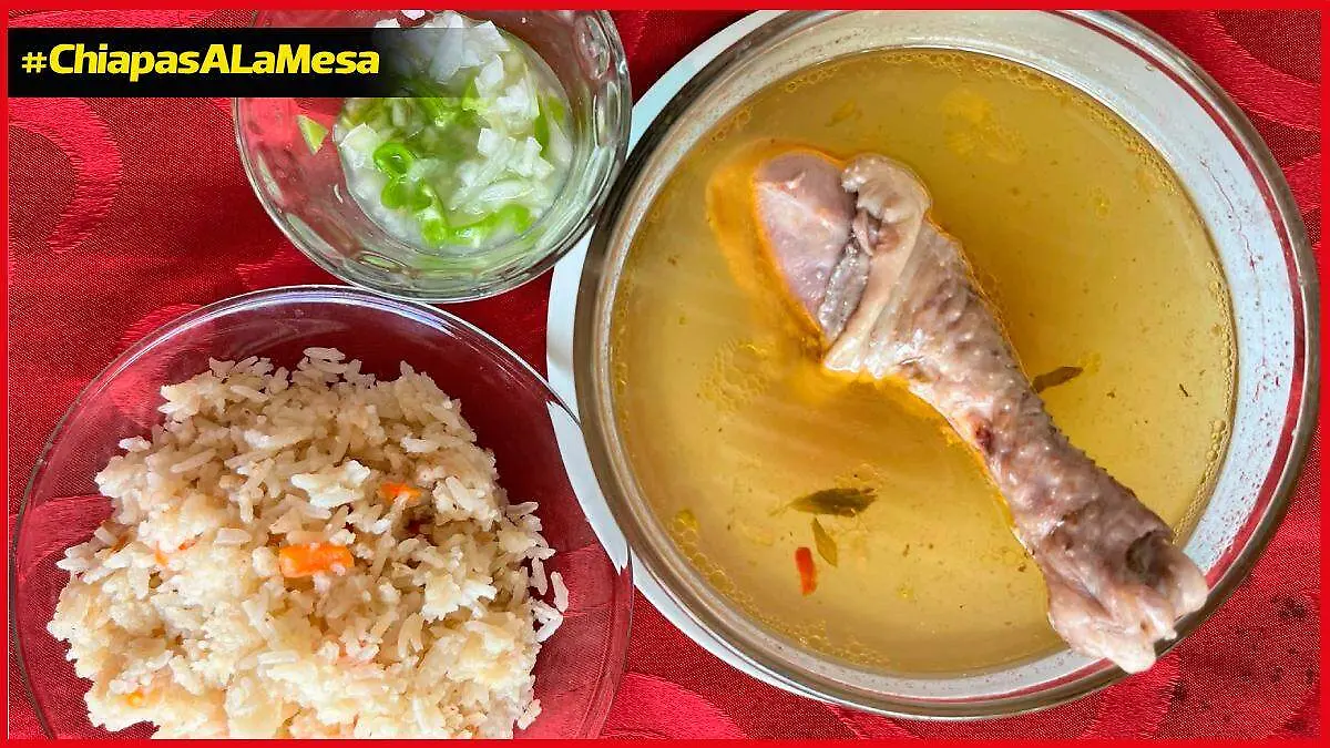 Receta caldod e gallina de rancho