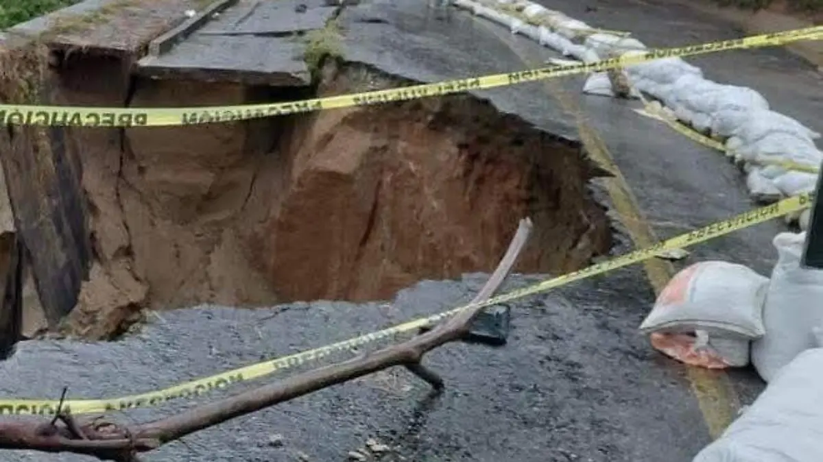 Colapso de carretera