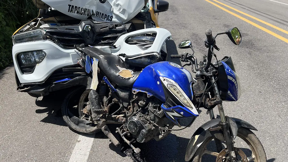 Dos muertos y un niño herido en accidente