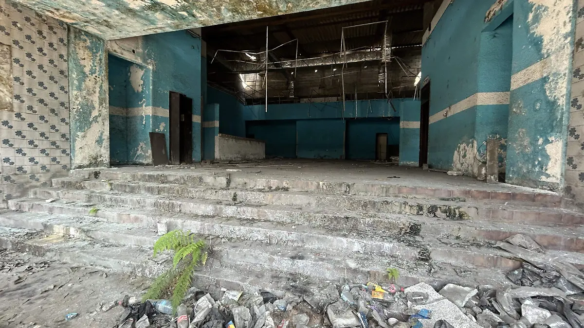 ACCESO CINES ACUARIO Y PISCIS