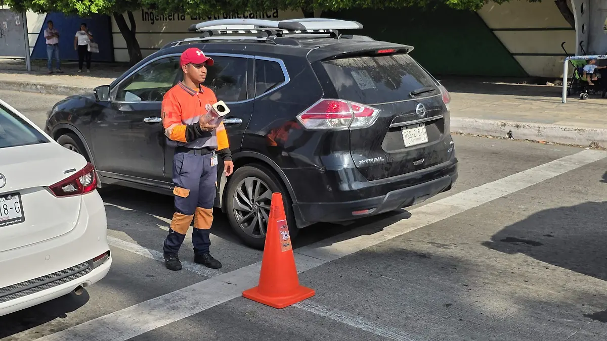 Voluntarios del Grupo SAE mantienen guardias durante las celebraciones decembrinas para atender emergencias en Tapachula