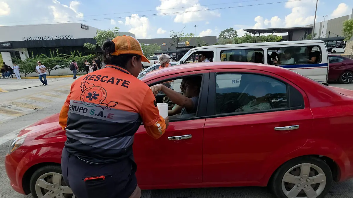Voluntarios del Grupo SAE mantienen guardias durante las celebraciones decembrinas para atender emergencias en Tapachula 3