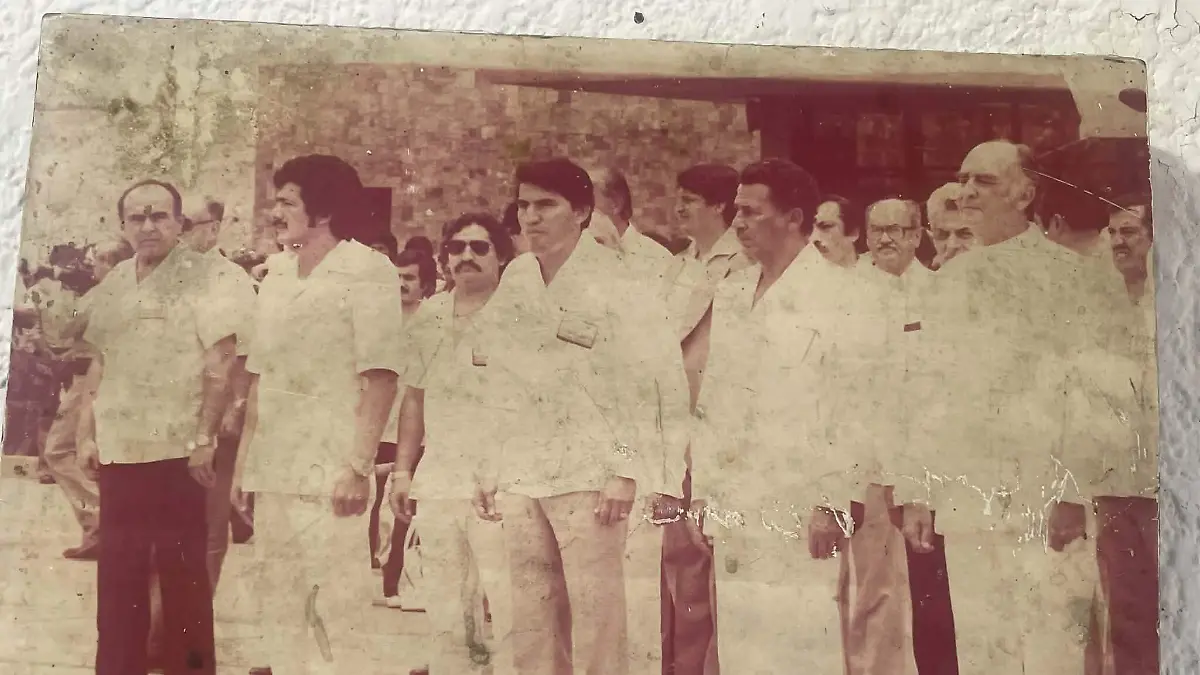 ALVARADO 5 PERSONAJES