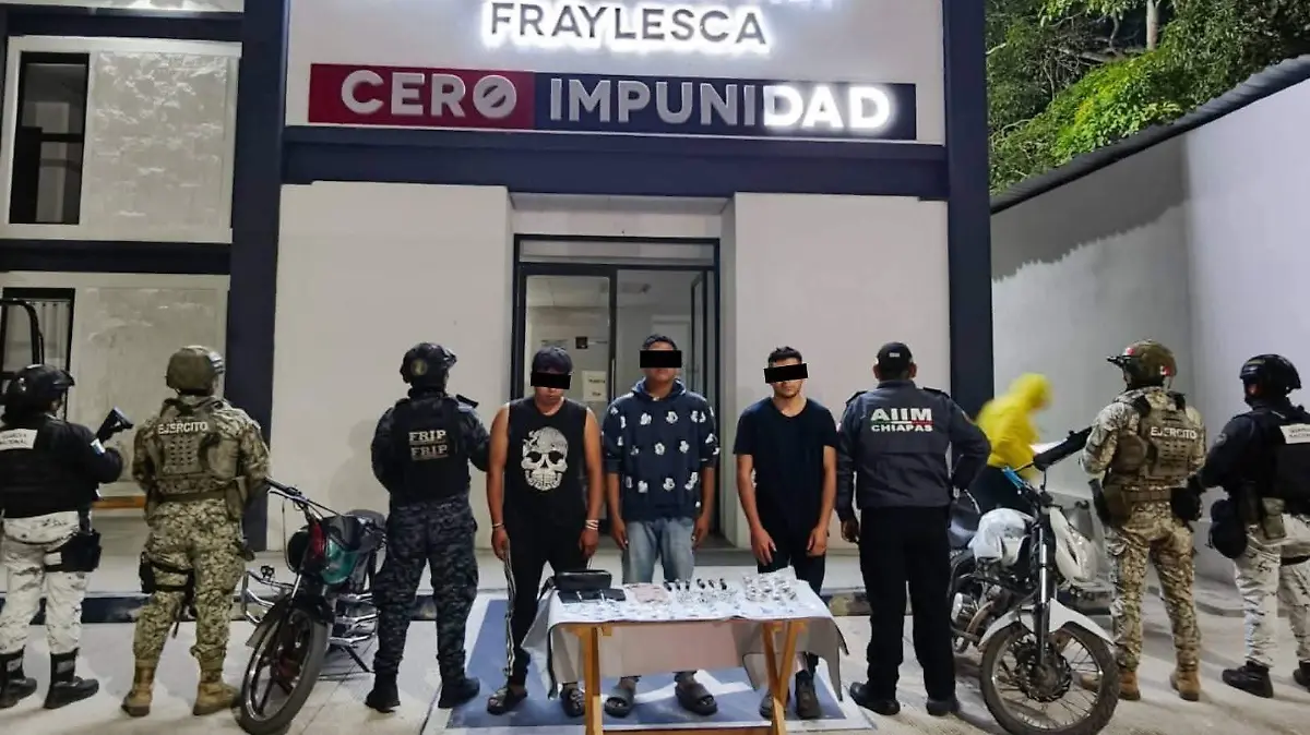 Tres con marihuana y cocaína 