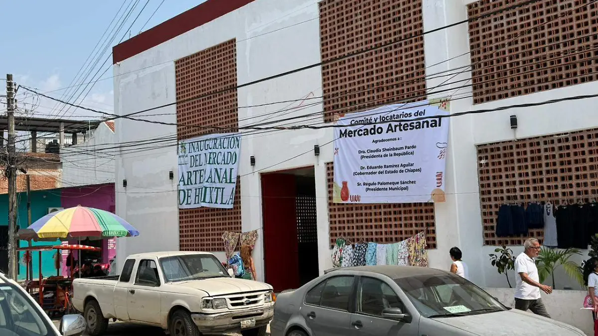 MERCADO ARTESANAL HUIX 2 ZEBADUA