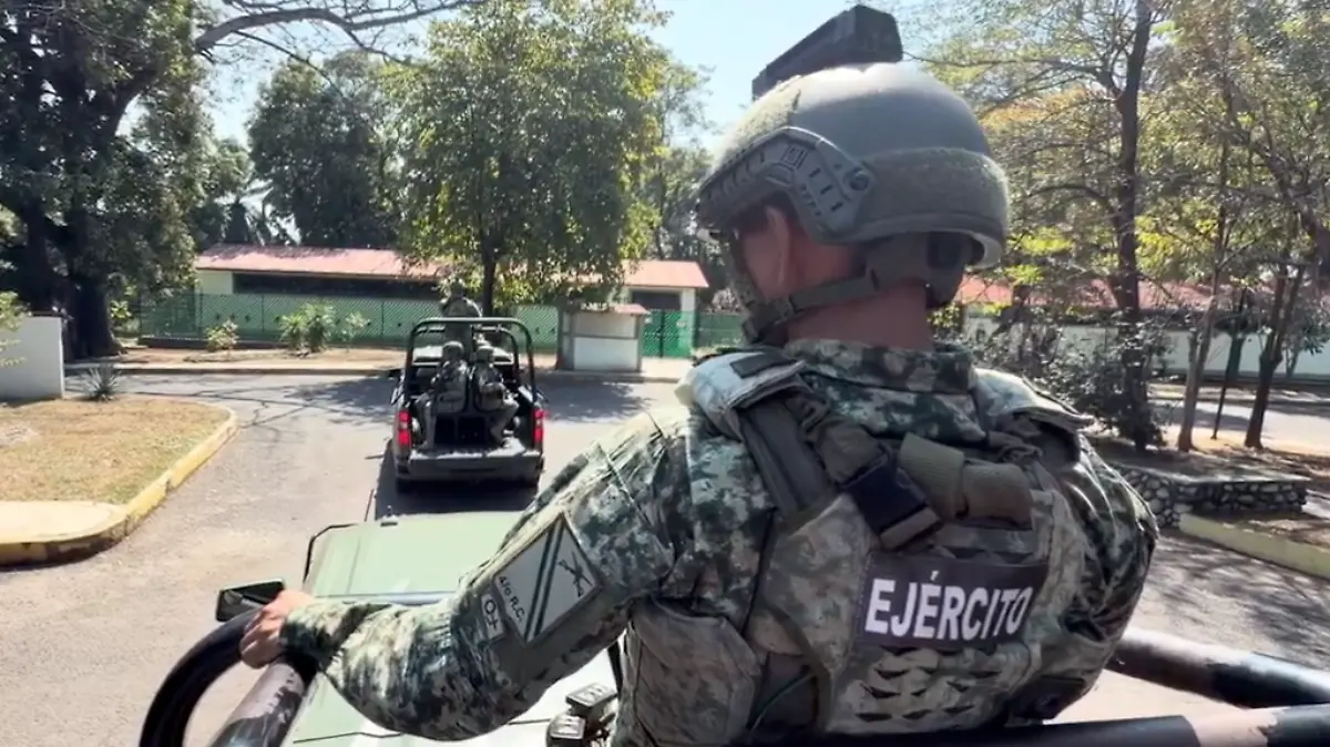 EM