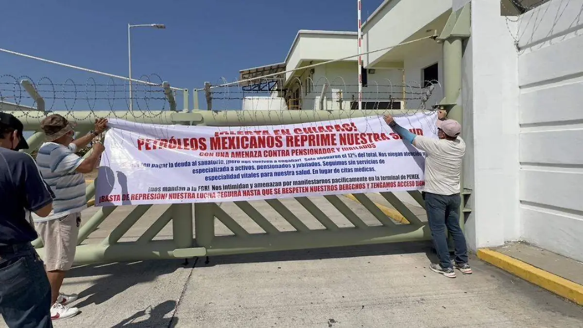 Protesta Pemex Puerto Chiapas