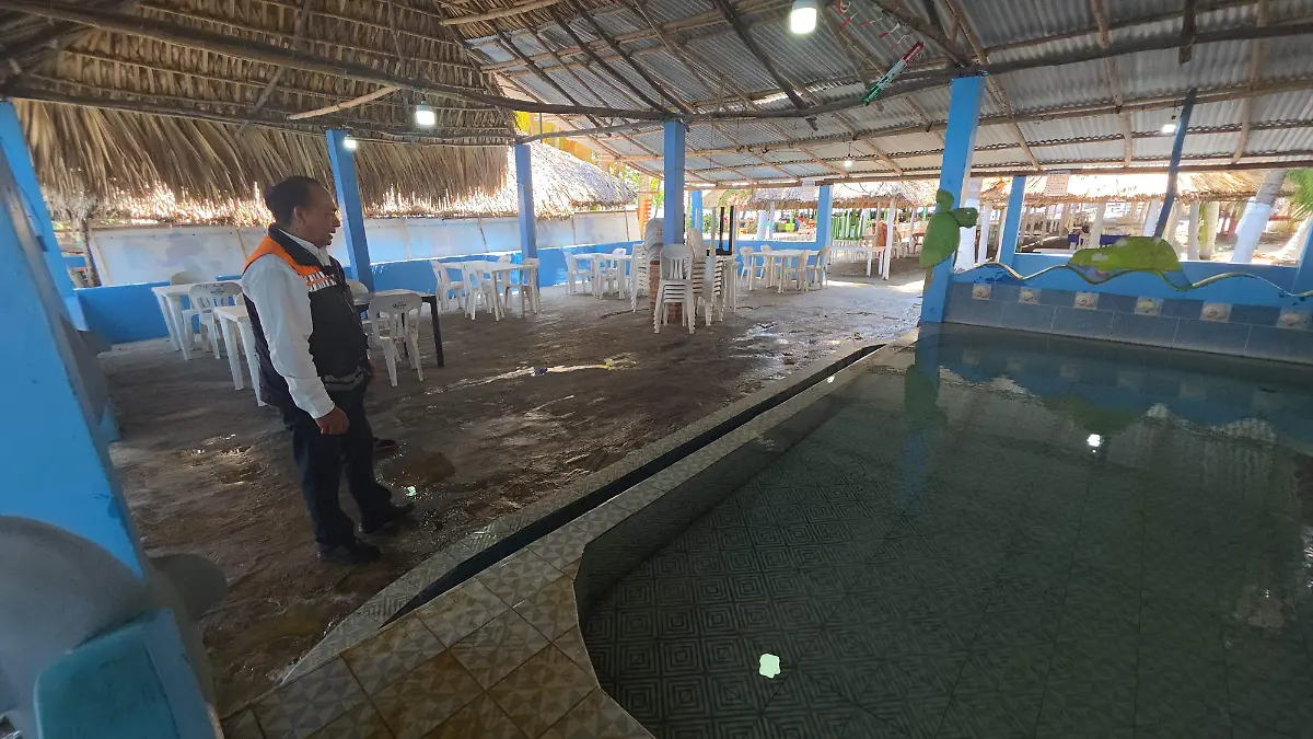 Aplican operativo de cloración en albercas de Puerto Madero