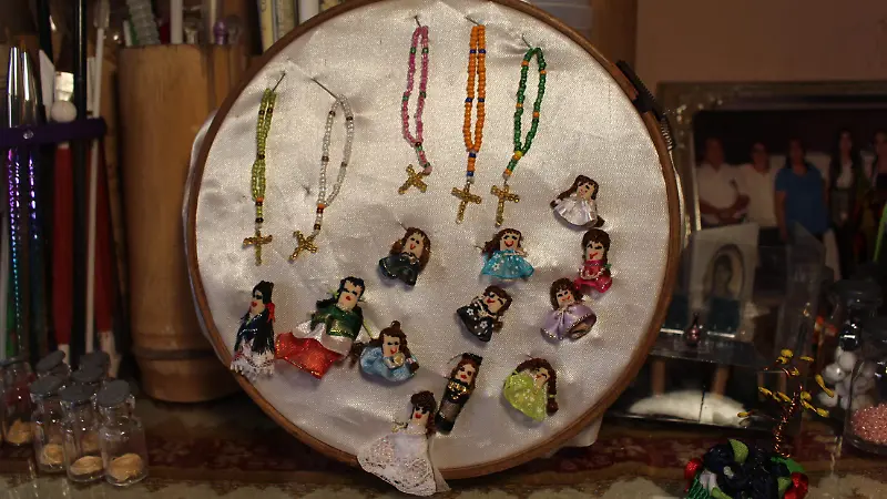 prendedores de muñequitas