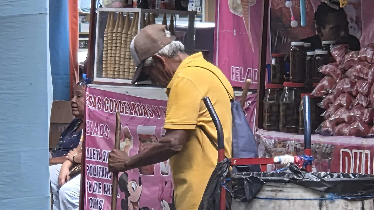 1001069048