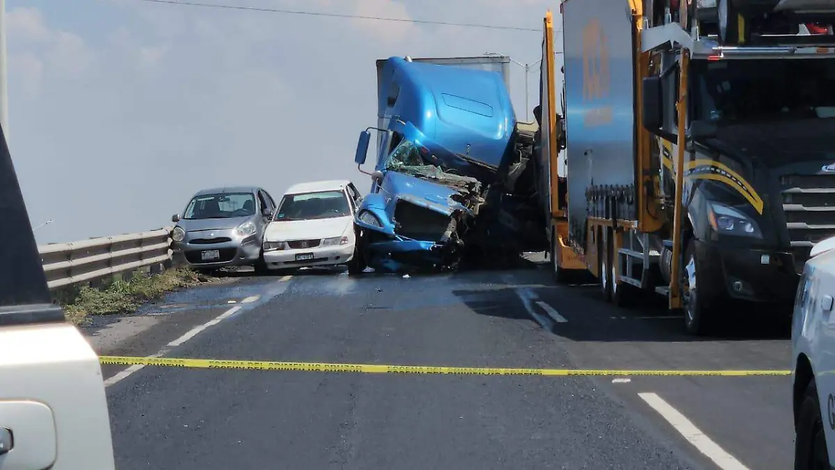 accidente trailer