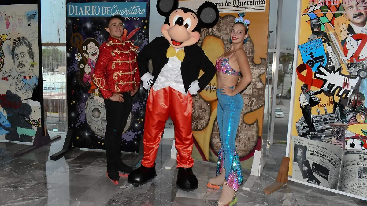 1A DULCE REYES_PATINADORES CIRCO SOBRE HIELO DISNEY