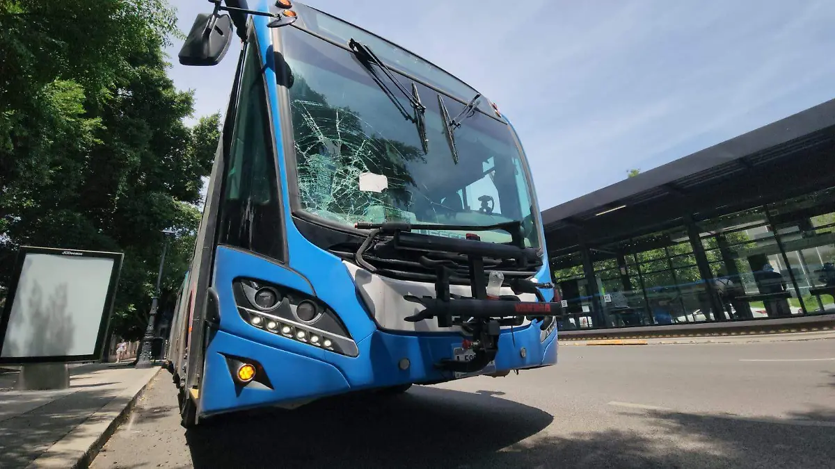 qrobus3