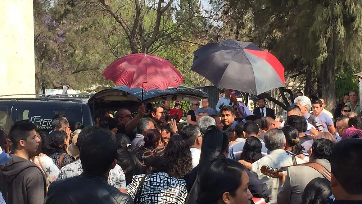 b6b82649-83c4-4bbc-9859-a03449f90888