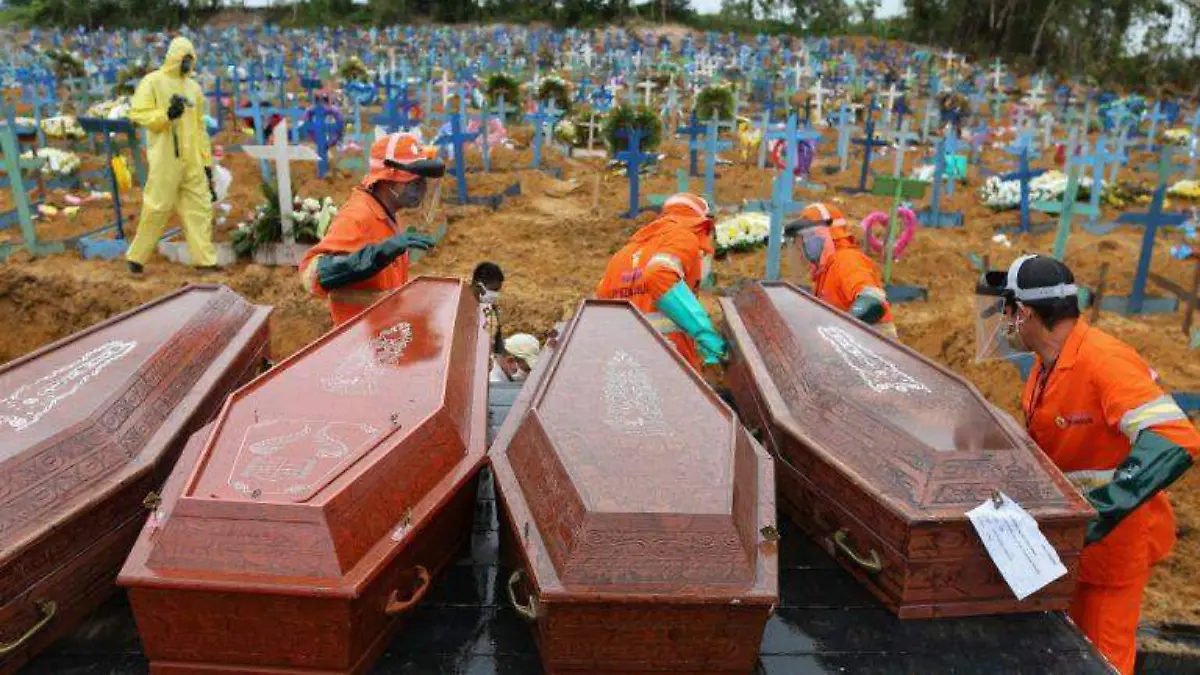 muertos por covid-19-AFP