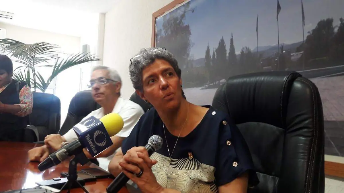 LA RECTORA
