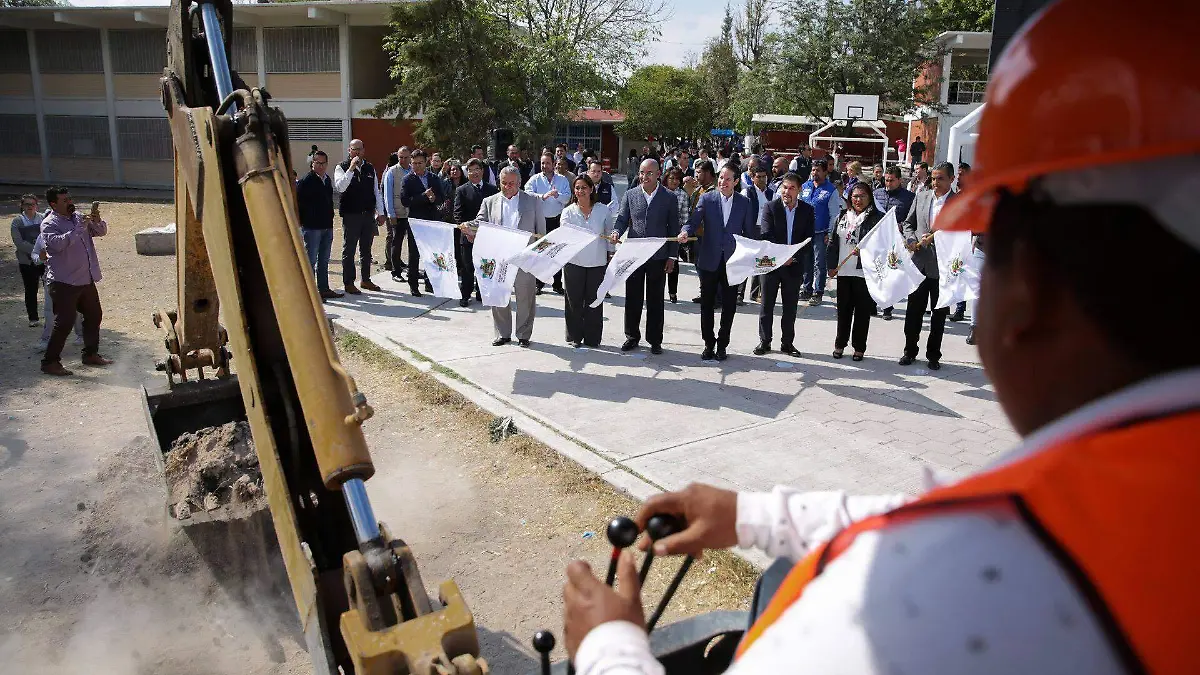 28238262_1581837848561809_2208265683993908616_o