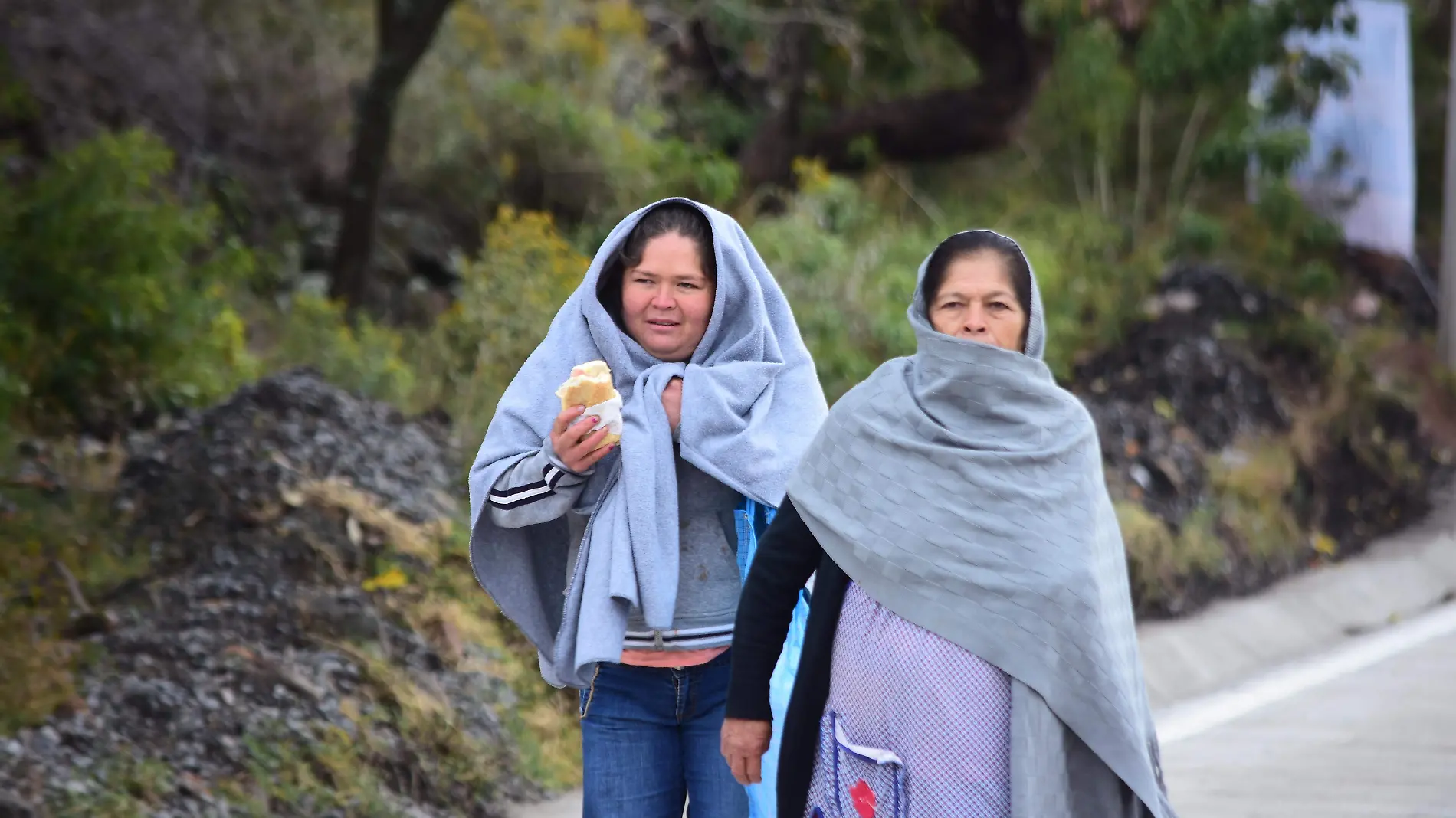 MUJERES