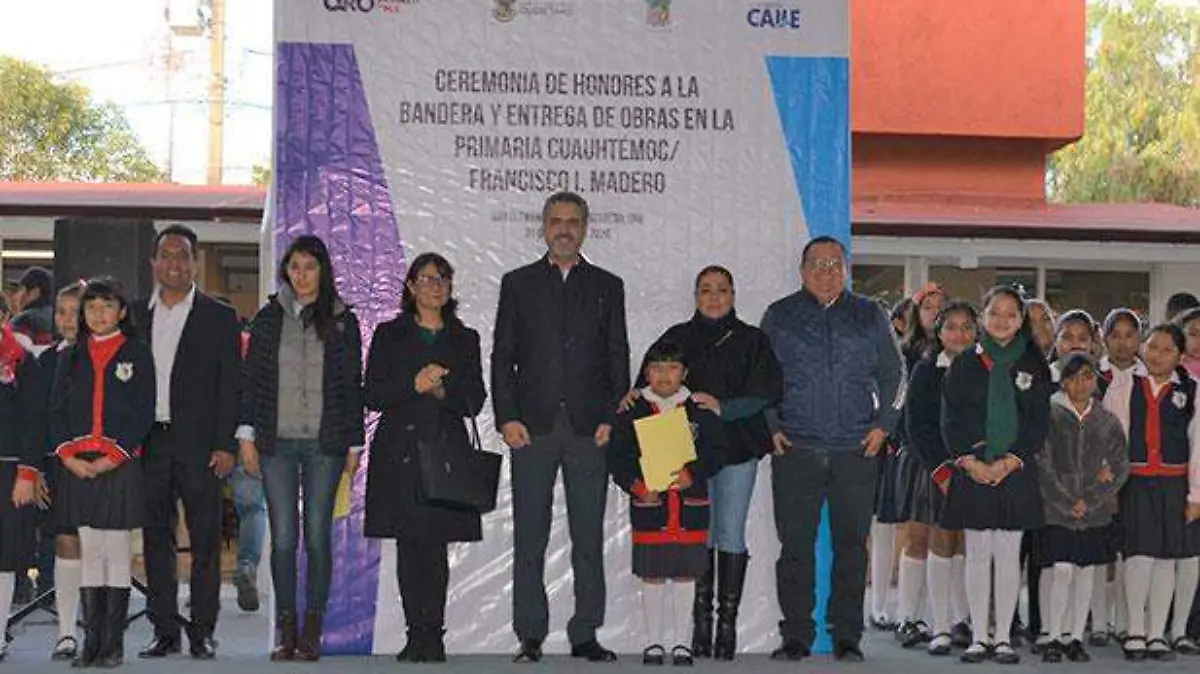 Rehabilitan-escuelas-en-Pedro-Escobedo-ok
