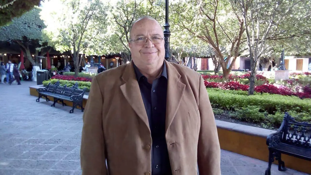 HUGO BURGOS