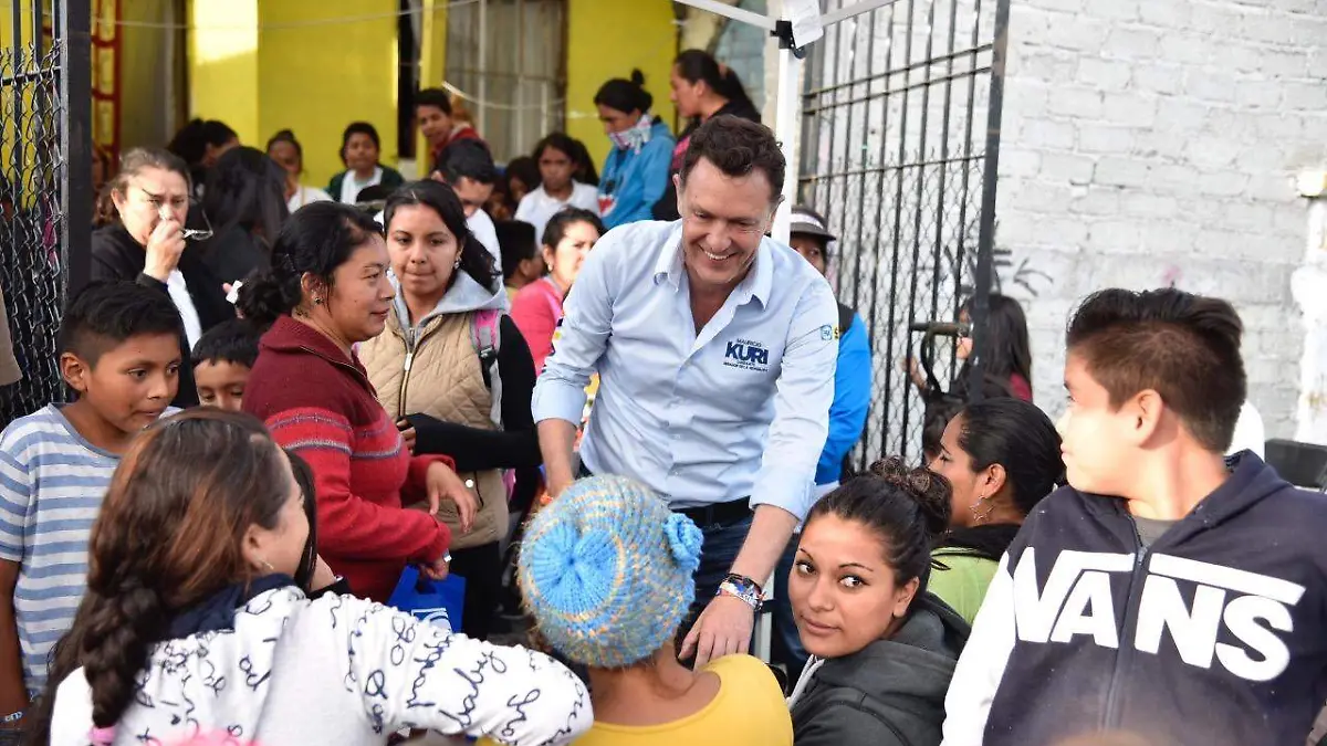 MAURICIO KURI