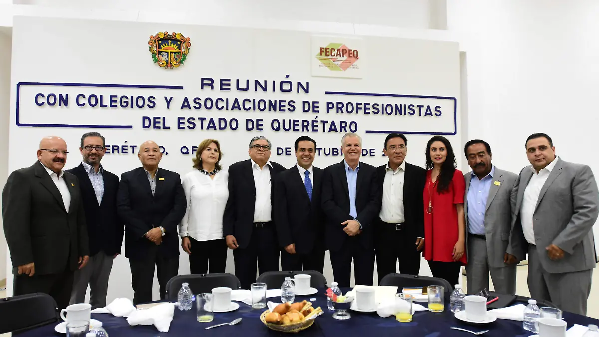 Se reunió
